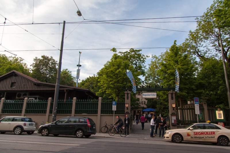 Augustiner Keller Biergarten - der Haupteingang