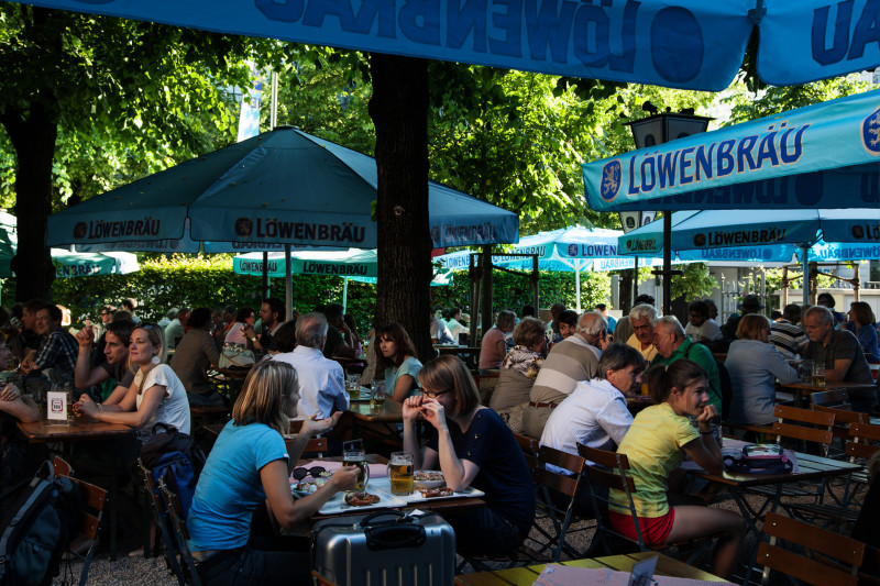 Löwenbräu Biergarten